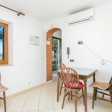 Seaside Apartments With A Swimming Pool Okrug Gornji, Ciovo - 11374 Trogir Eksteriør billede