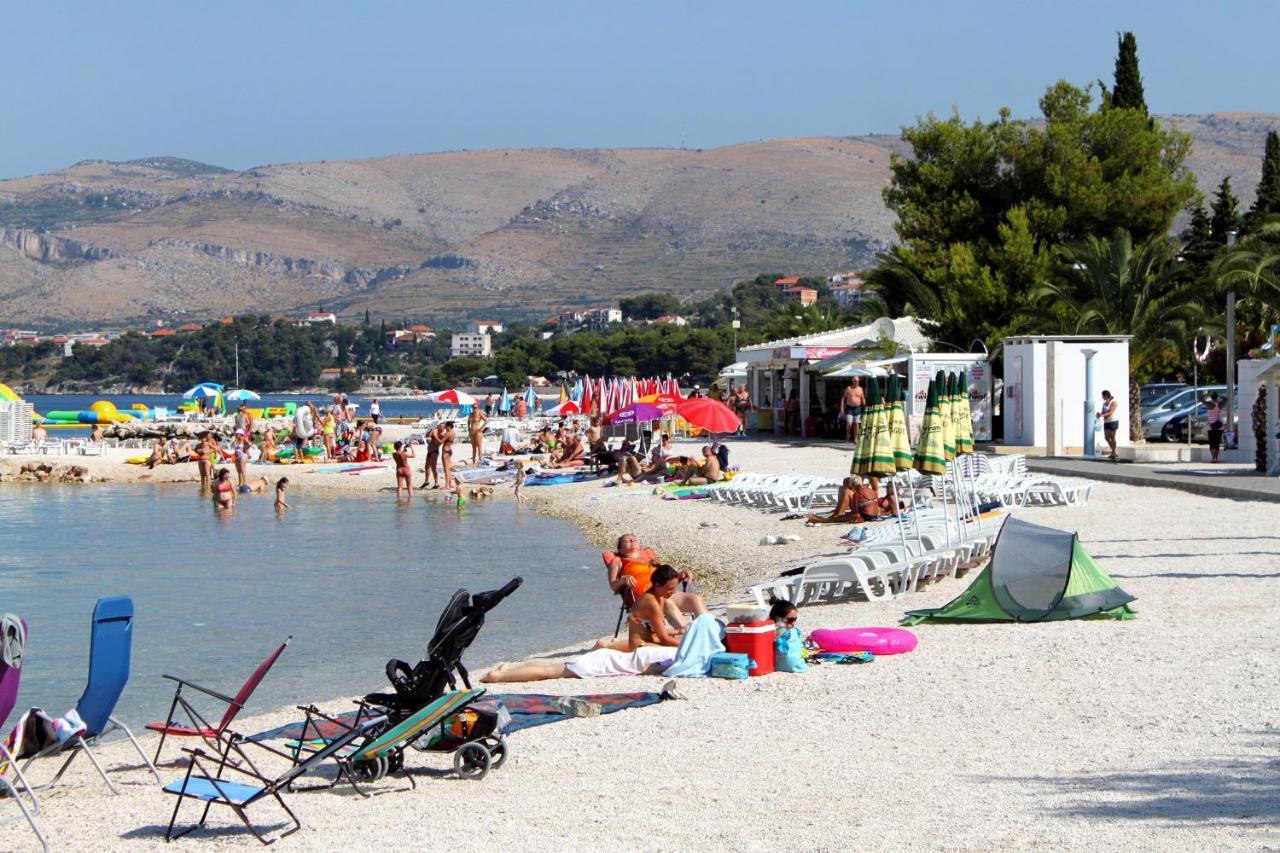 Seaside Apartments With A Swimming Pool Okrug Gornji, Ciovo - 11374 Trogir Eksteriør billede