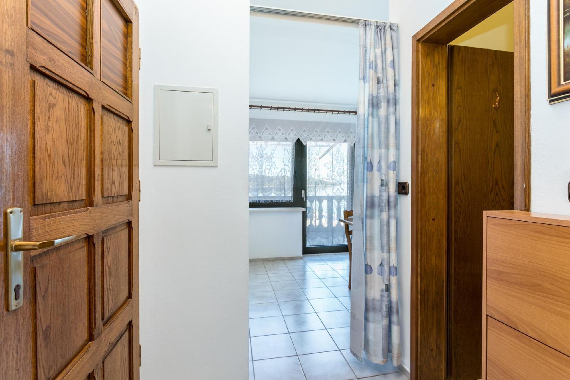 Seaside Apartments With A Swimming Pool Okrug Gornji, Ciovo - 11374 Trogir Eksteriør billede