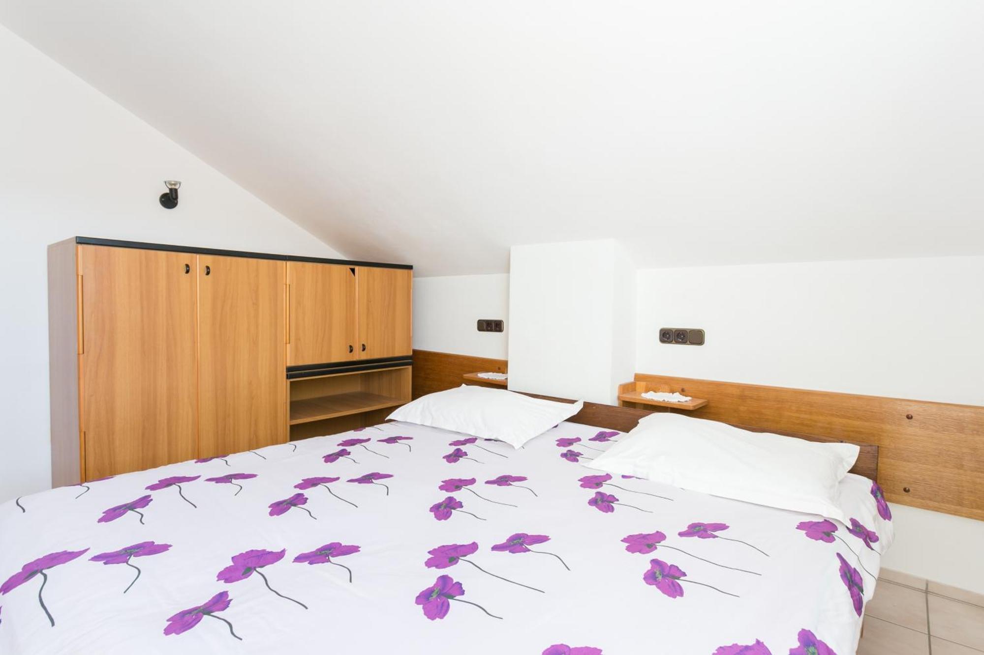 Seaside Apartments With A Swimming Pool Okrug Gornji, Ciovo - 11374 Trogir Værelse billede