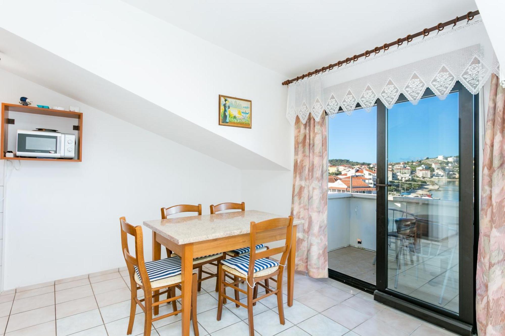 Seaside Apartments With A Swimming Pool Okrug Gornji, Ciovo - 11374 Trogir Værelse billede