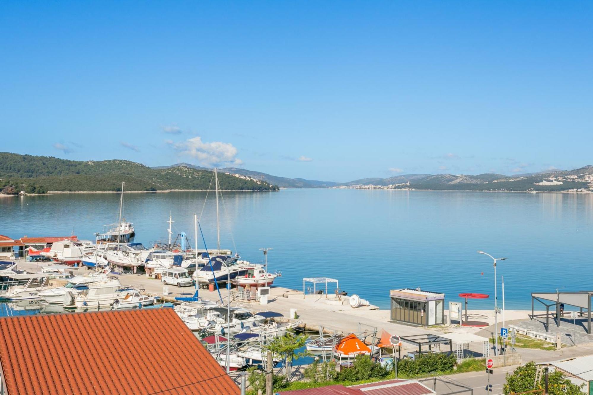 Seaside Apartments With A Swimming Pool Okrug Gornji, Ciovo - 11374 Trogir Eksteriør billede