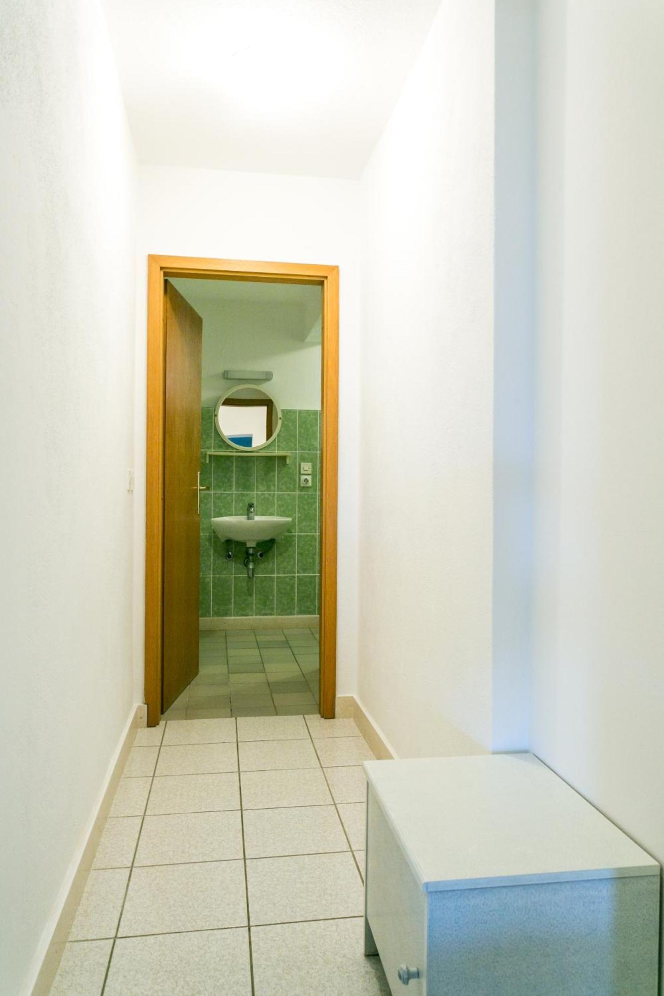 Seaside Apartments With A Swimming Pool Okrug Gornji, Ciovo - 11374 Trogir Eksteriør billede