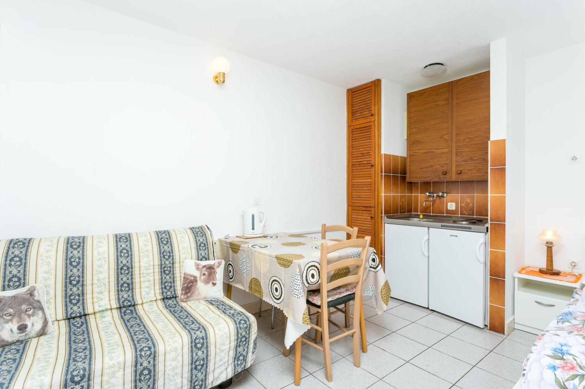 Seaside Apartments With A Swimming Pool Okrug Gornji, Ciovo - 11374 Trogir Eksteriør billede
